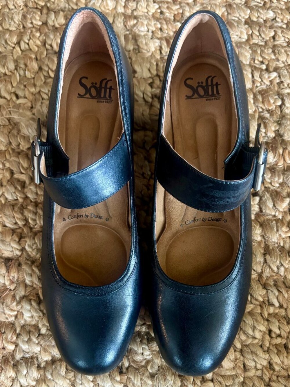 Söfft Black Leather Mary Jane Block Heel Pumps